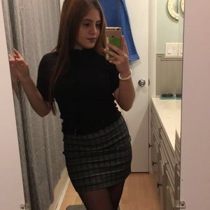 Meet your Posher, Naisha